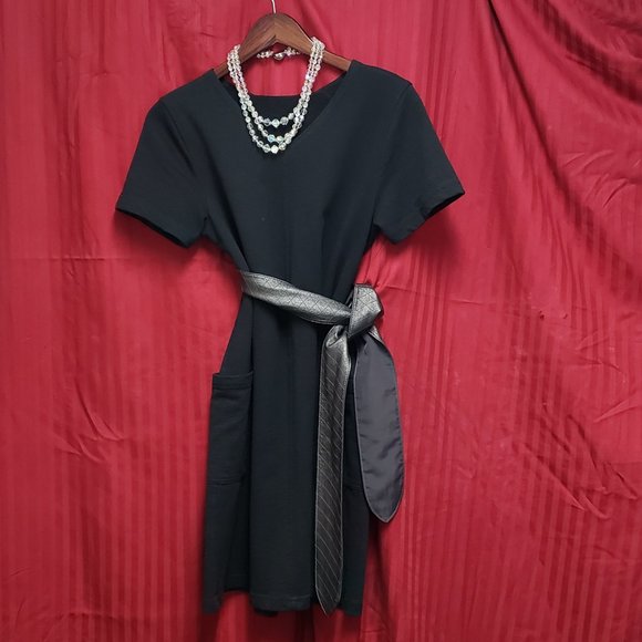 Cotton Studio Black V- Neck, Relax Fit Dress with pockets. - Picture 1 of 8